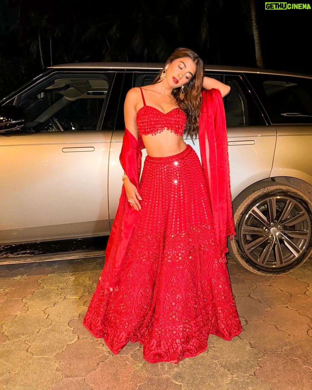 Pooja Hegde Instagram - Red riding hood 💋👠🍎🚨 #weddingseason Mangalore,Karnataka