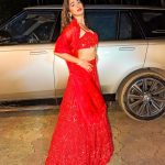 Pooja Hegde Instagram – Red riding hood 💋👠🍎🚨 #weddingseason Mangalore,Karnataka