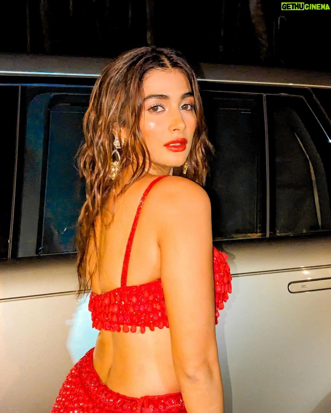 Pooja Hegde Instagram - Red riding hood 💋👠🍎🚨 #weddingseason Mangalore,Karnataka