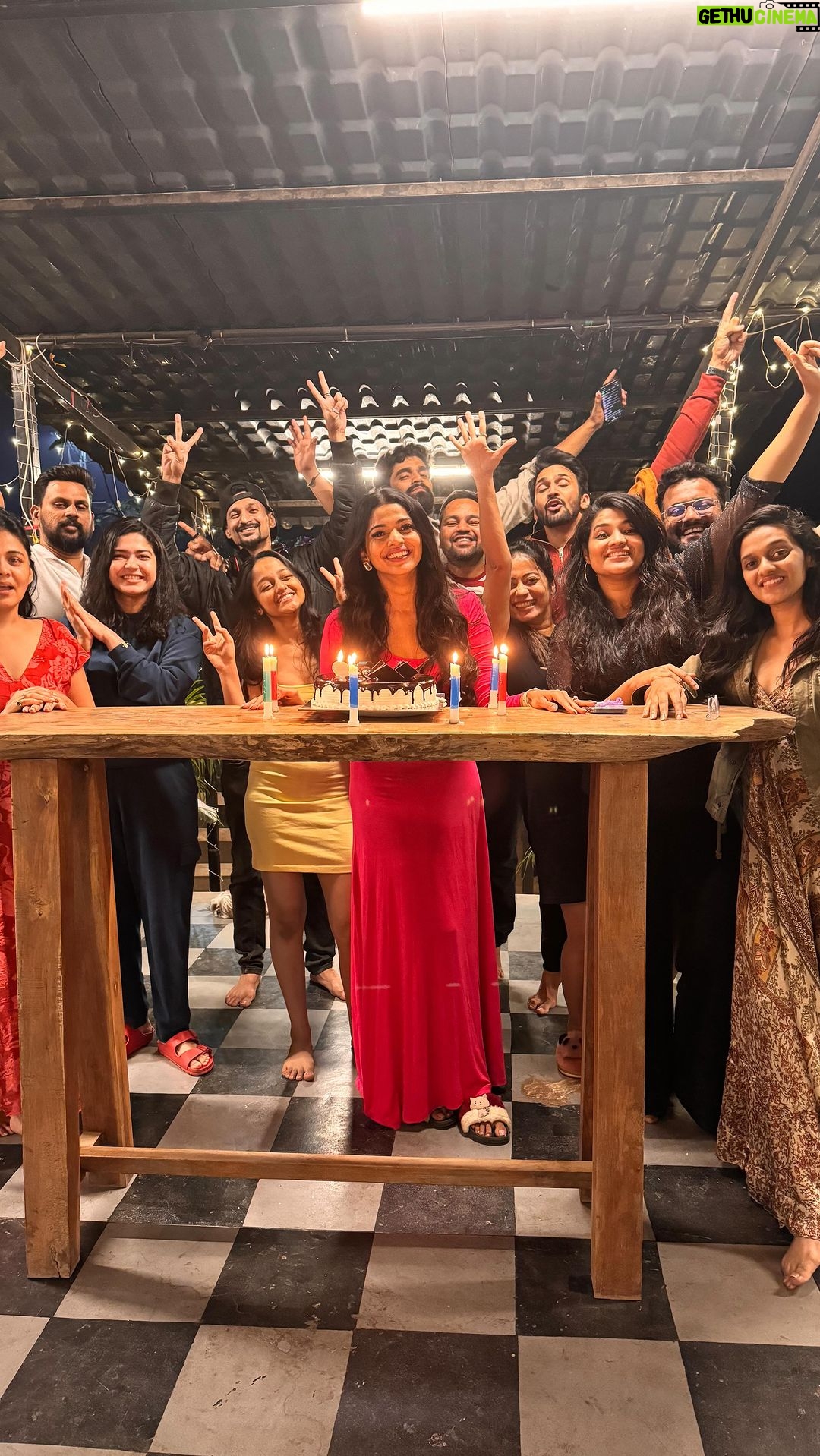 Pooja Sawant Instagram - What a wonderful celebration of our birthday girl Pooja Di Di with wonderful people 🥳🎉🥰
