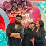 Pooja Sawant Instagram - How amazing this day was ♥️🥹 Thanks a million to everyone who wished me and kept me in their prayer today 🧿💜 GRATITUDE ♾️ Sending my love to each one of you who made me smile / laugh and overwhelmed ♥️♥️♥️♥️🥹🥹🥹 I love you all 💕♾️ Decore by @dreamboxevents_ 💜 Beautiful purple cake by @bakeria___
