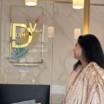 Pooja Sawant Instagram - This is a ‘Thank you’ post for @drbhagyashri_gupte and @dermavilla01 for making me believe to have a healthy skin .. Now I can step out literally with no make up ( of course with nice amount of moisturiser and sunscreen 🙈 ) Thank you for making @dermavilla01 my happy place ♥️ Happy to be part of ‘ Be beautiful with Dr. Bhagyashri’