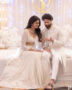 Pooja Sawant Instagram - Beyond excited to embark on this journey hand-in-hand with my forever person! ♥️💍 @siddy.16 

My outfit by @rajgharana.rg 
Siddhesh’s outfit @shiledar_ethnics 
Jewellery by @kalyanjewellers_official 
Make up by @vrushti_harkare 
Hair by @devendra.pushpa 

Photography & Video : @p16studios @prathmeshrangolephotography

Event Planner : @bhagatamol

Event Management & Execution :  @a3eventsandmedia