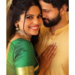 Pooja Sawant Instagram – Officially mine @siddy.16 ♥️💍

Photography @p16studios @prathmeshrangolephotography