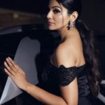 Pooja Sawant Instagram - Twinning and vibing with her 🖤 Make up @vrushti_harkare Hair @makeupandhairbypetsi 📸 @shrutisbagwe