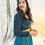 Poonam Dubey Instagram – ढूँढो ख़ुशी पहले ख़ुद के अंदर , दुनिया में ग़म तो तमाम मिलेंगे। 
दर्द में जो शामिल हो वही सच्चा यार, महफ़िल में तो दोस्त हज़ार मिलेंगे॥ ….. #poonamdubey #thoughtoftheday #stayblessed #staypositive 🫶😘🤗❤️🧿 Mumbai, Maharashtra