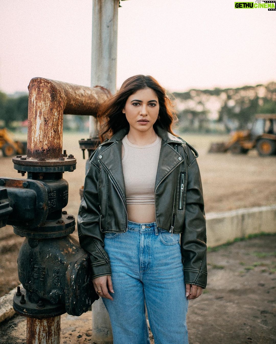Poonam Rajput Instagram - she has this infectious energy that makes you want to run next to her, she belonged to no one but herself & to anyone that was yet understand themselves, found the missing pieces in her presence. π Team: Shot by @bharat_rawail Styled by @stylistshikhar Hair @nargis9052 Make up @sahil_anand_arora