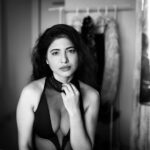 Poonam Rajput Instagram – Capturing the beauty of melancholy.😍🔥

Shot by @portraitsbybalvindersingh 🫶