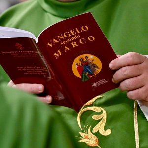 Pope Francis Instagram - EN: Overwhelmed by a barrage of words, we let the word of God glide by us: we hear it, yet we fail to listen to it; we listen to it, yet we don’t keep it; we keep it, yet we don’t let it provoke us to change. We need to stop being “deaf” to God’s word #SundayoftheWordofGod

ES:Es el riesgo que corremos, ya que abrumados por miles de palabras, no damos importancia a la Palabra de Dios, la oímos, pero no la escuchamos; la escuchamos, pero no la custodiamos; la custodiamos, pero no nos dejamos provocar por ella para cambiar. Es necesario no ser “sordos” a la Palabra. #DomingodelaPalabradeDios

PT: Este é o nosso risco: arrastados por mil palavras, passa-nos por cima também a Palavra de Deus: ouvimo-la, mas não a escutamos; escutamo-la, mas não a guardamos; guardamo-la, mas não nos deixamos provocar à mudança de vida. È preciso não ser «surdo» à Palavra. #DomingodaPalavradeDeus
 
IT: Travolti da mille parole, ci lasciamo scivolare addosso pure la #ParoladiDio: la sentiamo, ma non la ascoltiamo; la ascoltiamo, ma non la custodiamo; la custodiamo, ma non ci lasciamo provocare per cambiare. Bisogna non essere “sordi” alla Parola! #DomenicadellaParola

FR: Parfois, nous laissons la #ParoledeDieu glisser sur nous. Nous l’entendons, mais nous ne l’écoutons pas ; nous l’écoutons, mais nous ne la gardons pas ; nous la gardons mais nous ne nous laissons pas changer. Ne soyons pas “sourds” à la Parole! #DimanchedelaParoledeDieu

PL: Przytłoczeni tysiącem słów pozwalamy, żeby słowo Boże przemknęło: słyszymy je, ale go nie słuchamy; słuchamy go, ale go nie strzeżemy; strzeżemy go, ale nie pozwalamy, by sprowokowało nas do przezmiany. Nie można być „głuchym” na Słowo! #NiedzielaSłowaBożego