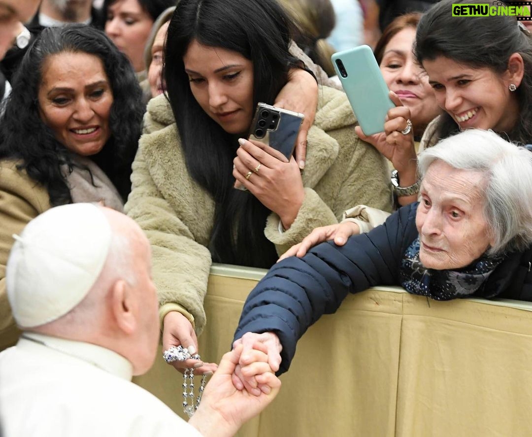 Pope Francis Instagram - #GeneralAudience #AudiênciaGeral #AudienciaGeneral #UdienzaGenerale #AudienceGénérale #Generalaudienz #AudiencjaGeneralna Vatican City