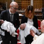 Pope Francis Instagram - EN: The voice of the Father, which in the #GospelOfTheDay proclaims: "You are my beloved Son" (Mk 1:11), reveals that Jesus is the Son of God. It recalls our own Baptism that immersed us in God's infinite embrace, filling us with the strength of His saving love. PT: A voz do Pai presente no #EvangelhoDeHoje: "Tu és o meu Filho Amado" (Mc 1,11) revela que Jesus é o Filho de Deus e também lembra-nos do nosso Batismo, o qual nos imergiu no abraço infinito de Deus, transmitindo-nos a força do seu amor salvador. ES: La voz del Padre que en el #EvangeliodeHoy proclama: «Tú eres mi Hijo amado» (Mc 1,11) nos revela que Jesús es el Hijo de Dios; y nos recuerda nuestro bautismo, que nos sumerge en el abrazo infinito de Dios y nos transmite la fuerza de su amor que salva. IT: La voce del Padre che nel #VangeloDiOggi proclama: «Tu sei il Figlio mio, l’amato» (Mc 1,11) rivela che Gesù è il Figlio di Dio e ricorda anche il nostro Battesimo, che ci immerge nell’abbraccio infinito di Dio, trasmettendoci la forza del suo amore che salva. FR: La voix du Père qui dans #Evangiledujour proclame : «Tu es mon Fils bien-aimé» (Mc, 1,11) révèle que Jésus est le Fils de Dieu et rappelle aussi notre baptême qui nous immerge dans l’étreinte infinie de Dieu, nous transmettant la force de son amour qui sauve. DE: Die Stimme des Vaters, die im #Evangeliumvonheute verkündet "Du bist mein geliebter Sohn " (Mk 1,11), offenbart, dass Jesus Gottes Sohn ist, und erinnert auch an unsere Taufe, die uns in die unendliche Umarmung Gottes eintaucht und uns die Kraft seiner rettenden Liebe vermittelt. PL: Głos Ojca, który w #EwangeliaDnia obwieszcza: „Ty jesteś moim synem umiłowanym” (Mk 1,11) objawia, że Chrystus jest Synem Bożym i mówi także o naszym chrzcie, który zanurza nas w nieskończonym objęciu Boga, przekazując nam moc swojej zbawczej miłości. Sistine Chapel