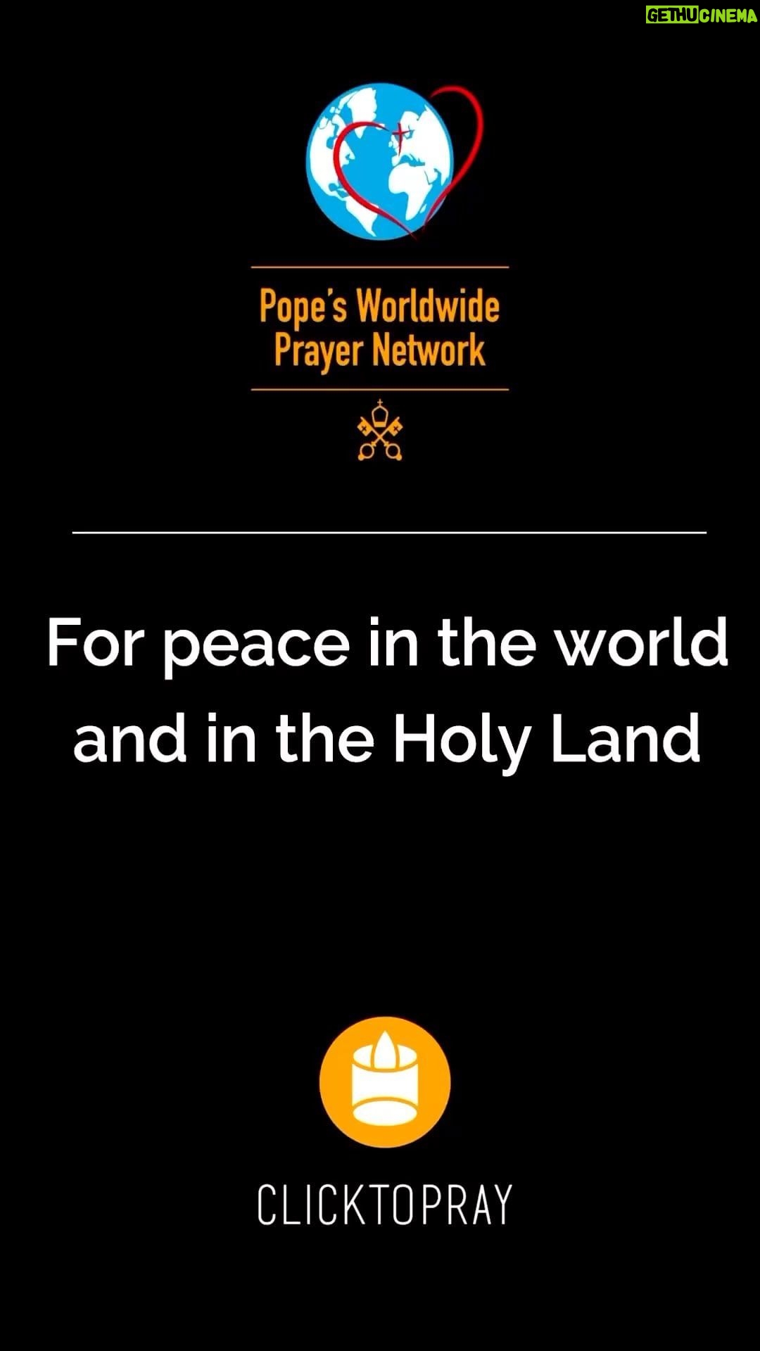 Pope Francis Instagram - PT: O povo Palestino e o povo de Israel têm o direito de viver em paz: dois povos irmãos. #RezemosJuntos pela paz na Terra Santa, para que as diferenças se resolvam com o diálogo e as negociações e não com uma montanha de mortos de cada lado. ES: El pueblo Palestino y el pueblo de Israel tienen derecho a vivir en paz: dos pueblos hermanos. #OremosJuntos por la paz en Tierra Santa, para que las diferencias se resuelvan con el dialogo y la negociación, y no con una montaña de muertos de cada lado. IT: Il popolo palestinese e il popolo di Israele hanno il diritto di vivere in pace: due popoli fratelli #PreghiamoInsieme per la pace in Terra Santa, perché le controversie vengano risolte con il dialogo e i negoziati e non con una montagna di morti da entrambe le parti. FR: Le peuple palestinien et le peuple israélien ont le droit de vivre en paix: deux peuples frères. #Prionsensemble pour la paix en Terre Sainte, pour que les différends soient résolus par le dialogue et les négociations et non par une montagne de morts des deux côtés. DE: Das palästinensische und das israelische Volk haben beide das Recht, in Frieden zu leben: zwei Geschwistervölker. #Betenwirgemeinsam für den Frieden im Heiligen Land, damit Konflikte durch Dialog und Verhandlungen gelöst werden und nicht mit einem Berg von Toten auf beiden Seiten.