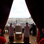 Pope Francis Instagram - EN: We are full of hope and trust as we realize that the Lord has been born for us; that the eternal Word of the Father, the infinite God, has made his home among us. He became flesh; he came “to dwell among us” (Jn 1:14). This is the good news that changed the course of history. Merry Christmas! PT: Enche-nos de confiança e esperança saber que o Senhor nasceu para nós; que a Palavra eterna do Pai, o Deus infinito, fixou a sua morada entre nós. Fez-Se carne, veio «habitar connosco» (Jo 1, 14): esta é a notícia que muda o curso da história. Feliz Natal! ES: Nos llena de confianza y esperanza saber que el Señor nació por nosotros; que la Palabra eterna del Padre, el Dios infinito, puso su morada entre nosotros; que se hizo carne, vino «y habitó entre nosotros» (Jn 1,14). Esta es la noticia que cambia el curso de la historia. ¡Feliz Navidad! IT: Ci riempie di fiducia e di speranza sapere che il Signore è nato per noi; che la Parola eterna del Padre, il Dio infinito, ha fissato la sua dimora tra noi. Si è fatto carne, è venuto «ad abitare in mezzo a noi» (Gv 1,14): ecco la notizia che cambia il corso della storia. Buon Natale! FR: Cela nous remplit de confiance et d'espérance de savoir que le Seigneur est né pour nous, que la Parole éternel du Père, le Dieu infini, a fixé sa demeure parmi nous. Il s'est fait chair, il est venu "habiter parmi nous" (Jn 1,14) : voilà la nouvelle qui change le cours de l'histoire. Joyeux Noël ! PL: Napełnia nas ufnością i nadzieją świadomość, że Pan narodził się dla nas, że odwieczne Słowo Ojca, nieskończony Bóg, zamieszkał pośród nas. Stał się ciałem, przyszedł by „zamieszkać wśród nas” (J 1, 14): to jest wiadomość, która zmienia bieg dziejów! Wesołych Świąt Bożego Narodzenia! DE: Es erfüllt uns mit Zuversicht und Hoffnung, zu wissen, dass der Herr für uns geboren ist; dass das ewige Wort des Vaters, der unendliche Gott, mitten unter uns Wohnung genommen hat. Er ist Fleisch geworden, er ist gekommen »und hat unter uns gewohnt« (Joh 1,14): Dies ist die Nachricht, die den Lauf der Geschichte verändert. Frohe Weihnachten! Vatican City