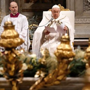 Pope Francis Instagram - EN:
Tonight, our hearts are in Bethlehem, where the Prince of Peace is once more rejected by the futile logic of war, by the clash of arms that even today prevents him from finding room in the world. #Christmas
 
ES:
Nuestros corazones están esta noche en Belén, donde el Príncipe de la paz aún es rechazado por la lógica perdedora de la guerra, con el rugir de las armas que también hoy le impiden encontrar alojamiento en el mundo. #Navidad
 
PT:
Nesta noite, o nosso coração está em Belém, onde o Príncipe da Paz ainda é rejeitado pela lógica perdedora da guerra, com o estrondo das armas que ainda hoje O impede de encontrar alojamento no mundo. #Natal

IT: Il nostro cuore stasera è a Betlemme, dove ancora il Principe della pace viene rifiutato dalla logica perdente della guerra, con il ruggire delle armi che anche oggi gli impedisce di trovare alloggio nel mondo. #Natale

FR:
Notre cœur, ce soir, est à Bethléem, où le Prince de la paix est encore rejeté par la logique perdante de la guerre, avec le fracas des armes qui, aujourd'hui encore, l’empêche de trouver une place dans le monde. #Noël
 
DE :
Unser Herz ist heute Abend in Betlehem, wo der Friedensfürst noch immer von der zum Scheitern verurteilten Logik des Krieges zurückgewiesen wird, vom Lärm der Waffen, der ihn auch heute daran hindert, in der Welt eine Herberge zu finden. #Weihnachten
 
PL :
Nasze serce jest dzisiejszego wieczoru w Betlejem, gdzie Książę pokoju jest nadal odrzucany przez przegrywającą logikę wojny, z hukiem broni, która także dziś nie pozwala Mu znaleźć miejsca na świecie. #BożeNarodzenie