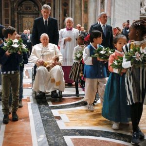 Pope Francis Instagram - EN:
Tonight, our hearts are in Bethlehem, where the Prince of Peace is once more rejected by the futile logic of war, by the clash of arms that even today prevents him from finding room in the world. #Christmas
 
ES:
Nuestros corazones están esta noche en Belén, donde el Príncipe de la paz aún es rechazado por la lógica perdedora de la guerra, con el rugir de las armas que también hoy le impiden encontrar alojamiento en el mundo. #Navidad
 
PT:
Nesta noite, o nosso coração está em Belém, onde o Príncipe da Paz ainda é rejeitado pela lógica perdedora da guerra, com o estrondo das armas que ainda hoje O impede de encontrar alojamento no mundo. #Natal

IT: Il nostro cuore stasera è a Betlemme, dove ancora il Principe della pace viene rifiutato dalla logica perdente della guerra, con il ruggire delle armi che anche oggi gli impedisce di trovare alloggio nel mondo. #Natale

FR:
Notre cœur, ce soir, est à Bethléem, où le Prince de la paix est encore rejeté par la logique perdante de la guerre, avec le fracas des armes qui, aujourd'hui encore, l’empêche de trouver une place dans le monde. #Noël
 
DE :
Unser Herz ist heute Abend in Betlehem, wo der Friedensfürst noch immer von der zum Scheitern verurteilten Logik des Krieges zurückgewiesen wird, vom Lärm der Waffen, der ihn auch heute daran hindert, in der Welt eine Herberge zu finden. #Weihnachten
 
PL :
Nasze serce jest dzisiejszego wieczoru w Betlejem, gdzie Książę pokoju jest nadal odrzucany przez przegrywającą logikę wojny, z hukiem broni, która także dziś nie pozwala Mu znaleźć miejsca na świecie. #BożeNarodzenie