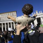 Pope Francis Instagram - EN: Each of us, through service, consistency, humility, witness of life – always by God’s grace – can be a lamp that shines and helps others find to the way on which to meet Jesus. #GospelOfTheDay (Jn 1:6-8, 19-28) PT: Cada um de nós, com o serviço, a coerência, a humildade, com o testemunho de vida - sempre com a graça de Deus - pode ser uma lâmpada que brilha e ajuda os outros a encontrar o caminho para encontrar Jesus. #EvangelhodeHoje (João 1,6-8.19- 28) ES: Cada uno de nosotros, con el servicio, la coherencia, la humildad, con el testimonio de vida -siempre con la gracia de Dios- puede ser una lámpara que brilla y ayudar a los demás a encontrar el camino para encontrarse con Jesús. #EvangelioDeHoy (Jn 1,6-8.19-28) IT: Ciascuno di noi, con il servizio, la coerenza, l’umiltà, con la testimonianza della vita – sempre con la grazia di Dio – può essere una lampada che risplende e aiuta gli altri a trovare la via per incontrare Gesù. #VangelodiOggi (Gv 1,6-8.19-28) FR: Chacun de nous, avec le service, la cohérence, l'humilité, avec le témoignage de vie - toujours avec la grâce de Dieu - peut être une lampe qui brille et aide les autres à trouver le chemin de la rencontre avec Jésus. #ÉvangileduJour (Jn 1, 6-8, 19-28) DE: Durch den Dienst, die Folgerichtigkeit, die Demut und das Lebenszeugnis kann jeder von uns - unter der Voraussetzung der Gnade Gottes - eine Lampe sein, die Licht gibt und den anderen hilft, den Weg zur Begegnung mit Jesus zu finden. #Evangeliumvonheute (Joh 1,6-8.19-28) PL: Każdy z nas poprzez służbę, spójność, pokorę, poprzez świadectwo życia – zawsze z Bożą łaską – może stanowić lampę oświecającą i pomagającą innym znaleźć drogę do spotkania z Jezusem. #Ewangeliazdnia (J 1,6-8.19-28) Città del Vaticano