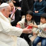 Pope Francis Instagram - EN: Jesus says to every believer and to his Church: be open because the Gospel message needs you to witness to it and proclaim it! Church, be open to the breath of the Holy Spirit who pushes you to be missionary, to evangelize! #GeneralAudience PT: Jesus pede a cada fiel e à sua Igreja: abre-te, porque a mensagem do Evangelho precisa de ser testemunhada e anunciada! Abre-te, Igreja, ao sopro do Espírito Santo, que te impulsiona a seres missionária, evangelizadora! #AudiênciaGeral ES: Jesús pide a cada creyente y a su Iglesia: ¡Ábrete, porque el mensaje del Evangelio tiene necesidad de ti para ser testimoniado y anunciado! ¡Ábrete, Iglesia, al soplo del Espíritu Santo, que te impulsa a ser misionera, evangelizadora! #AudienciaGeneral IT: Gesù chiede a ogni credente e alla sua Chiesa: apriti perché il messaggio del Vangelo ha bisogno di te per essere testimoniato e annunciato! Apriti, Chiesa, al soffio dello Spirito Santo, che ti spinge a essere missionaria, evangelizzatrice! #UdienzaGenerale FR: Jésus demande à chaque croyant et à son Église: ouvre-toi car le message de l'Évangile a besoin de toi pour être témoigné et annoncé! Ouvre-toi, Église, au souffle de l'Esprit Saint, qui te pousse à être missionnaire, évangélisatrice! #AudienceGénérale DE: Jesus bittet jeden Gläubigen und seine Kirche: Öffne dich, denn die Botschaft des Evangeliums braucht dich, um bezeugt und verkündet zu werden! Kirche, öffne dich dem Hauch des Heiligen Geistes, der dich drängt, missionarisch und evangelisierend zu sein! #Generalaudienz Vatican City