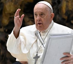 Pope Francis Instagram - EN: Let us ask the Holy Spirit to enlighten us so that we may be able to give an account of our faith and hope to today's world with words and, above all, with the testimony of our lives. #GeneralAudience PT: Peçamos ao Espírito Santo que nos ilumine para que saibamos dar razão da nossa fé e da nossa esperança ao mundo de hoje com as palavras e, sobretudo, com o testemunho da nossa vida. #AudiênciaGeral ES: Pidamos al Espíritu Santo que nos ilumine para que sepamos dar razones de nuestra fe y nuestra esperanza al mundo de hoy, no sólo con palabras sino con el testimonio de nuestra vida. #AudienciaGeneral IT: Chiediamo allo Spirito Santo di illuminarci affinché sappiamo rendere ragione della nostra fede e della nostra speranza al mondo di oggi con le parole e soprattutto con la testimonianza della nostra vita. #UdienzaGenerale FR: Demandons à l'Esprit Saint de nous éclairer pour que nous sachions rendre compte de notre foi et de notre espérance au monde d'aujourd'hui par des paroles et surtout par le témoignage de notre vie. #AudienceGénérale PL: Prośmy o światło Ducha Świętego, abyśmy umieli uzasadnić naszą wiarę i naszą nadzieję w dzisiejszym świecie słowami, a przede wszystkim świadectwem naszego życia. #AudiencjaOgólna DE: Bitten wir den Heiligen Geist, uns zu erleuchten, damit wir der Welt von heute Rechenschaft ablegen können für unseren Glauben und unsere Hoffnung - mit Worten und vor allem mit dem Zeugnis unseres Lebens. #Generalaudienz Vatican City