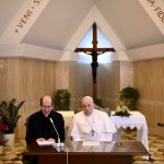 Pope Francis Instagram - EN: Jesus identifies with those who are hungry, thirsty, strangers, sick, and prisoners. He tells us that we are "blessed" when we respond to these poverties with love—not turning away but drawing near to those in need. #GospelOfTheDay PT: Jesus se identifica com os famintos, os sedentos, os estrangeiros, os doentes, os presos, e nos diz que se somos "benditos" se respondemos a essas pobrezas com amor: não olhando para o outro lado, mas estando perto dos necessitados. #EvangelhoDeHoje IT: Gesù si identifica con gli affamati, gli assetati, gli stranieri, gli ammalati, i carcerati e ci dice che si è “benedetti” se si risponde a queste povertà con amore: non voltandosi dall’altra parte, ma facendosi vicini a chi è nel bisogno. #VangeloDiOggi PL: Jezus identyfikuje się z głodnymi, spragnionymi, przybyszami, chorymi i więźniami. Mówi, że jesteśmy „błogosławieni”, gdy odpowiadamy na te biedy z miłością: nie odwracając oczu, tylko będąc blisko, tych którzy są w potrzebie. #EwangeliaDnia DE: Jesus identifiziert sich mit den Hungernden, Dürstenden, Fremden, Kranken, Häftlingen und sagt uns, dass man gesegnet ist, wenn man auf diese Arten von Armut mit Liebe antwortet: indem man sich nicht abwendet, sondern sich den Bedürftigen nähert. #Evangeliumvonheute Vatican City