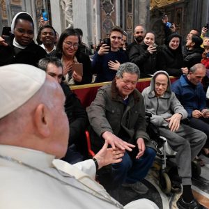 Pope Francis Instagram - EN: Poverty is a scandal.  When the Lord returns, he will settle accounts with us. Let us #PrayTogether that each of us, according to the gift we received and the mission entrusted to us, may strive “to make charity bear fruit” and draw near to some poor person. #WorldDayofthePoor
 
PT: A pobreza é um escândalo. Quando o Senhor voltar, pedir-nos-á contas. #RezemosJuntos para que cada um, segundo o dom recebido e a missão que lhe foi confiada, se comprometa a «pôr a render a caridade» e a aproximar-se de qualquer pobre. #DiaMundialdosPobres
 
ES: La pobreza es un escándalo. Cuando el Señor vuelva nos pedirá cuenta. Recemos para que cada uno de nosotros, según el don recibido y la misión que le ha sido confiada, se comprometa a “hacer fructificar la caridad” y a hacerse cercano a algún pobre. #JornadaMundialdelosPobres
 
IT: La povertà è uno scandalo. Quando il Signore tornerà ce ne chiederà conto. #PreghiamoInsieme perché ciascuno di noi, secondo il dono ricevuto e la missione che gli è stata affidata, si impegni a “far fruttare la carità” e ad essere vicino a qualche povero. #GiornataMondialedeiPoveri
 
FR: La pauvreté est un scandale. Quand le Seigneur reviendra, il nous en demandera compte. #PrionsEnsemble pour que chacun de nous, selon le don qu’il a reçu et la mission qui lui a été confiée, s’efforce de “faire fructifier la charité” et d’être proche de quelque pauvre. #JournéeMondialedesPauvres
 
PL: Nędza jest skandalem. Kiedy Pan powróci, zapyta nas o to. Módlmy się, aby każdy z nas, zgodnie z otrzymanym darem i powierzoną misją, starał się „przynosić owoce miłości miłosiernej”, i być blisko jakiegoś biedaka.
 
DE: Die Armut ist ein Skandal. Wenn der Herr wiederkommt, wird er von uns Rechenschaft darüber verlangen. Beten wir, dass ein jeder von uns sich entsprechend seiner Gabe darum bemüht „die Nächstenliebe Früchte bringen zu lassen“ und dem einen oder anderen armen Menschen nahe zu sein.