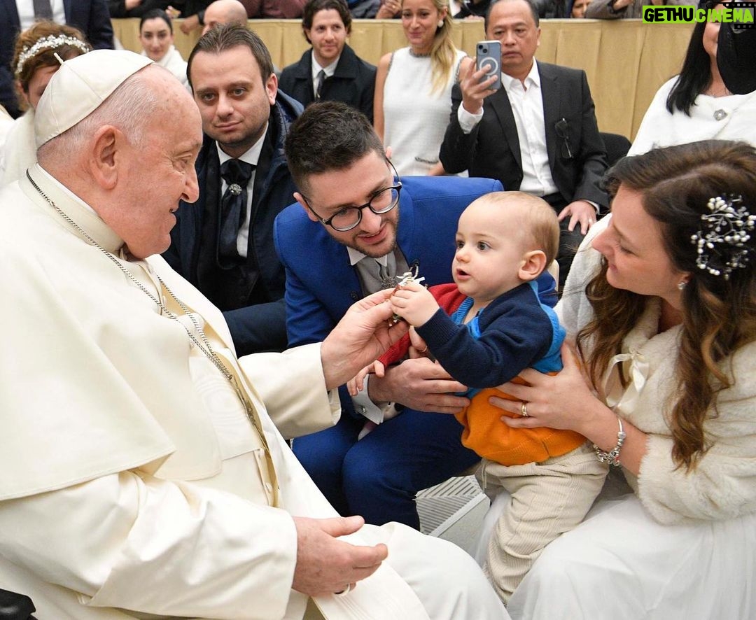 Pope Francis Instagram - #GeneralAudience #AudiênciaGeral #AudienciaGeneral #UdienzaGenerale #AudienceGénérale #Generalaudienz #AudiencjaGeneralna Vatican City