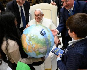 Pope Francis Instagram - EN: The presence of children is a sign that goes straight to the hearts of all adults. It is the voice of innocence that questions us and makes us think, that forces us to ask ourselves: What are we doing with our world, our planet, our society? What future are we preparing for you? 
PT: As crianças são um sinal que chega direto ao coração de todos nós, são a voz da inocência que nos questiona e nos faz pensar; que nos obriga a perguntar-nos: o que estamos fazendo com o nosso mundo, o nosso planeta, a nossa sociedade? Que futuro estamos preparando para elas?
ES: Los niños son un signo que llega directamente al corazón de los adultos, son la voz de la inocencia que nos interroga y nos hace pensar; que nos obliga a preguntarnos: ¿qué estamos haciendo con nuestro mundo, nuestro planeta, nuestra sociedad? ¿Qué futuro les estamos preparando?
IT: I bambini sono un segno che arriva dritto al cuore di tutti noi adulti, sono la voce dell’innocenza che ci interroga e ci fa pensare; che ci costringe a chiederci: cosa stiamo facendo del nostro mondo, del nostro pianeta, della nostra società? Quale futuro gli stiamo preparando?
DE: Kinder sind ein Zeichen, das ins Herz von uns Erwachsenen dringt; sie sind die Stimme der Unschuld, die uns hinterfragt, uns zum Nachdenken bringt und uns zwingt, uns zu fragen: Was tun wir mit der Welt, dem Planeten, der Gesellschaft? Welche Zukunft bereiten wir ihnen vor?
PL: Dzieci są znakiem, który trafia prosto do serca nas dorosłych, są głosem niewinności, który skłania do myślenia i zmusza nas do zadania sobie pytania: co robimy z naszym światem, naszą planetą, naszym społeczeństwem? Jaką przyszłość dla nich przygotowujemy?