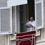 Pope Francis Instagram - EN: Jesus does not allow the house of God to become a marketplace where sales tables take the place of the family table. We are invited on our Lenten journey to create a greater sense of home and less of a market within ourselves and around us. #GospelOfTheDay (Jn 2:13-25) PT: Jesus não aceita que a casa de Deus se torne um mercado, que os bancos tomem o lugar da mesa da família. O convite para nosso caminho de Quaresma é fazer com que em nós e ao nosso redor haja mais casa e menos mercado. #EvangelhoDoDia (Jo 2,13-25) ES: Jesús no acepta que la casa de Dios se convierta en un mercado, que los puestos de venta ocupen el lugar de la mesa familiar. La invitación para nuestro camino de Cuaresma es a hacer en nosotros y a nuestro alrededor más casa y menos mercado. #EvangeliodeHoy (Jn 2,13-25) IT: Gesù non accetta che la casa di Dio diventi mercato, che i banchi di vendita prendano il posto della mensa familiare. L’invito per il nostro cammino di Quaresima è a fare in noi e attorno a noi più casa e meno mercato. #VangeloDiOggi (Gv 2,13-25) FR: Jésus n’accepte pas que la maison de Dieu devienne un marché, que les comptoirs de vente prennent la place de la table familiale. L’invitation pour notre cheminement de Carême est de faire en nous et autour de nous plus de maison et moins de marché. #EvangileduJour (Jn 2, 13-25) DE: Jesus akzeptiert nicht, dass das Haus Gottes zum Markt wird, dass die Verkaufsstände den Platz des Familientischs einnehmen. Die Einladung für unseren Weg durch die Fastenzeit besteht darin, in und um uns mehr Zuhause und weniger Markt zu schaffen. #Evangeliumvonheute PL: Jezus nie godzi się, aby dom Boga stał się targowiskiem, aby stoły bankierów zajęły miejsce rodzinnego stołu. Zaproszenie na naszą drogę wielkopostną: czynienie w nas i wokół nas więcej domu, a mniej targowiska. #EwangeliaNaDziś Vatican City