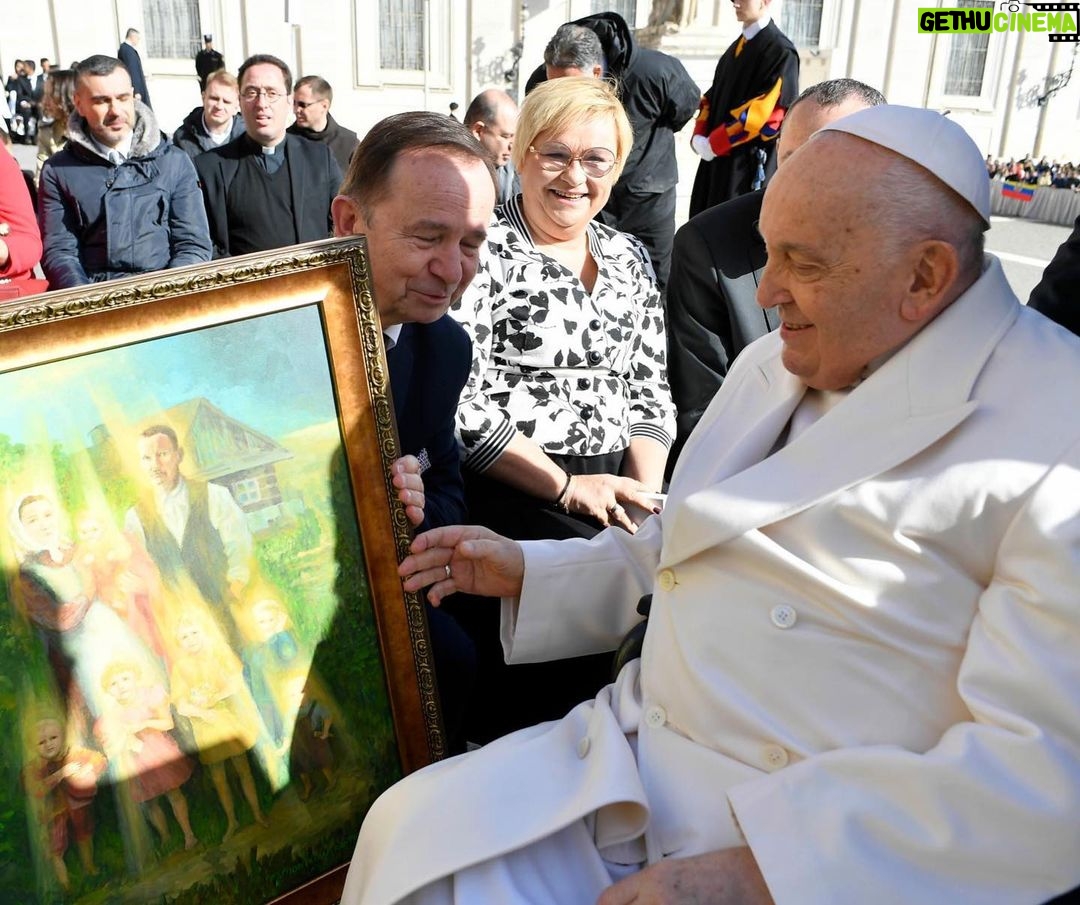 Pope Francis Instagram - #GeneralAudience #AudiênciaGeral #AudienciaGeneral #UdienzaGenerale #AudienceGénérale #Generalaudienz #AudiencjaGeneralna Vatican City