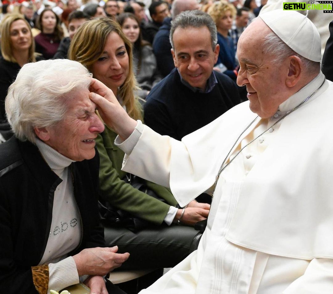 Pope Francis Instagram - #GeneralAudience #AudiênciaGeral #AudienciaGeneral #UdienzaGenerale #AudienceGénérale #Generalaudienz #AudiencjaGeneralna Vatican City