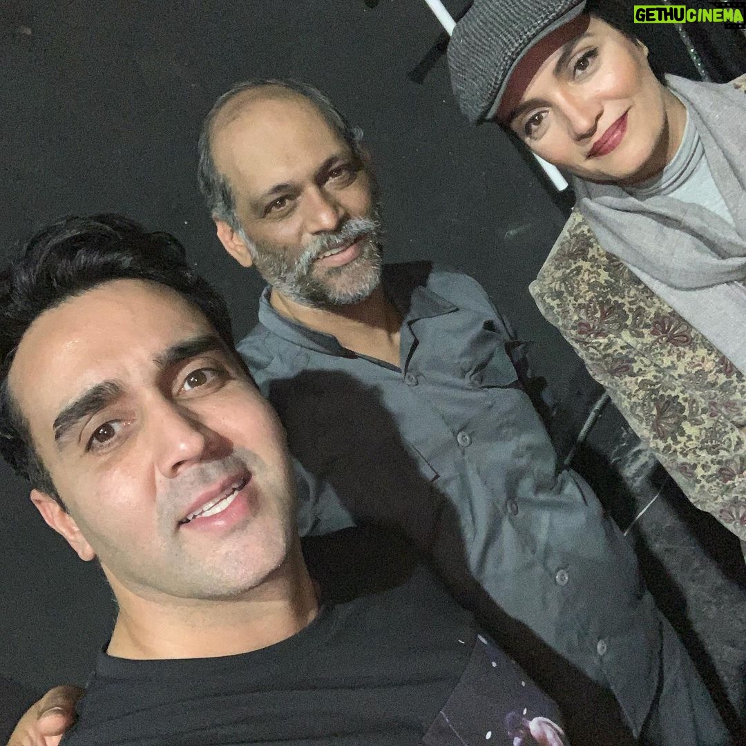 Pouria Poursorkh Instagram - نمايش مختلف الاضلاع ...تماشاخانه سپند ...