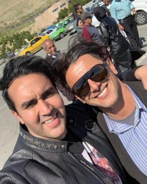 Pouria Poursorkh Instagram - با عشق... با معرفت...آدم حسابى و با اصالت💙 @amin.hayai