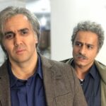 Pouria Poursorkh Instagram – #زَني_با_ارابه_چوبي به روزهاي آخرش نزديك شد …از اون كاراي دوس داشتني و با آبرو…از يك كارگردان هنرمند و با آبرو…ممنونم از خداداد جلالي كه فرصت حضور در اين كار رو به من داد …و ممنون از امير مقدس با شرافت…اقاي قدكچيان جنتلمن و گروه خوب تداركاتمون اقا مجيد منفرد، مهدي شاه مرادي…عمو جواد و مجتباي عزيزم…دلم براي تك تكتون تنگ ميشه …نمايي از فيلم در كنار همبازي با معرفت و كاربلدم #حسين_سليماني