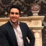 Pouria Poursorkh Instagram – آغاز اكران جهاني فيلم -به وقت خماري – از تاريخ ٢٠-٢١-٢٢ جولاي در شهر پاريس…به اميد ديدار ايرانيان مقيم اروپا 💐💝 @ecran.dargent