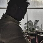 Pouria Poursorkh Instagram - روزاي سخت....اينم ميگذره لوكيشن : تو حال خودم