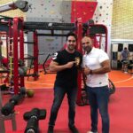 Pouria Poursorkh Instagram - در كنار محسن قرآن نويس عزيز...دوست و مربي قديمي ام...و البته افتخار بدنسازي ايران - داور بين المللي و مربي تيم ملي كارگري- در باشگاه لوكسش در شهر قزوين... جاي كيوان دوست داشتني هم خالي💙 Qazvin