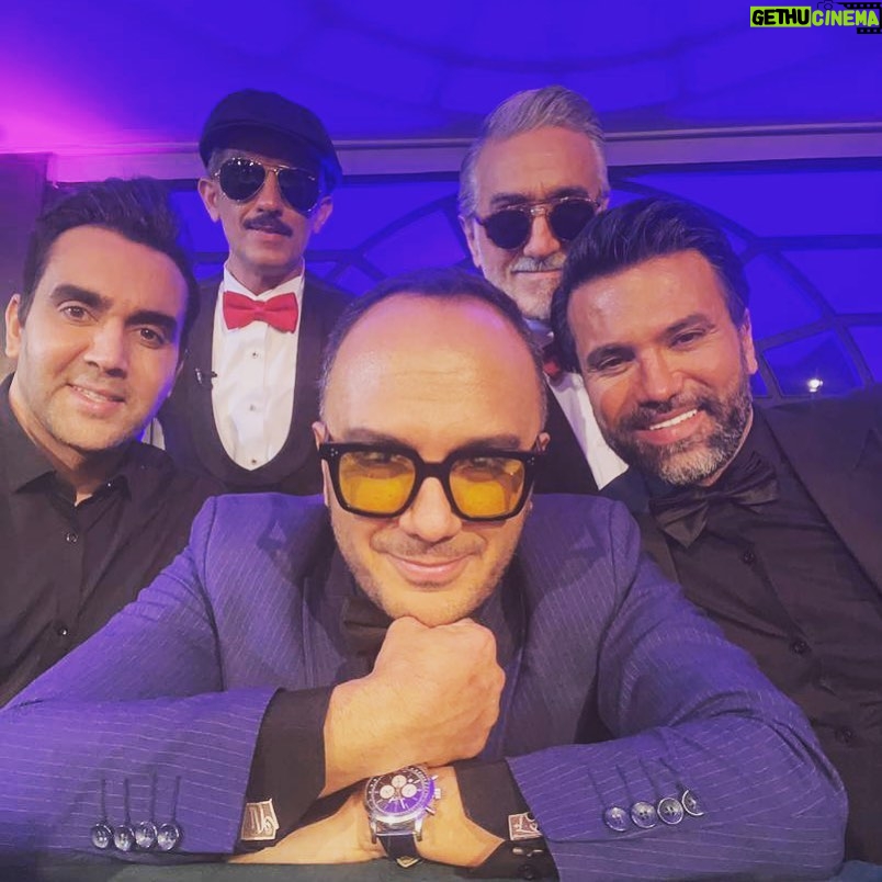 Pouria Poursorkh Instagram - . بسيار لذت برديم در كنارتون رفقا💙