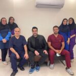 Pouria Poursorkh Instagram - . زحماتى كه يك پزشك و تيمش متحمل ميشن تا سلامتى بيمار بدست بياد با هيچ تشكرى قابل جبران نيست… ممنونم از دكتر اقدسى و تيم مهربان و حرفه اى شون براى تمام اين سالها كه با صبر و حوصله به من محبت داشتند 💐 @iranvein_clinic
