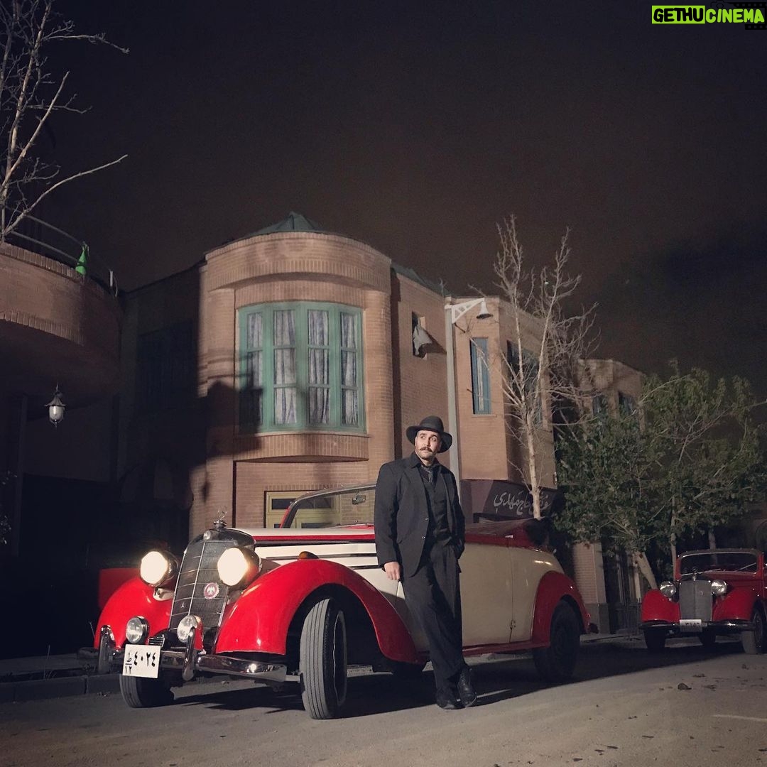 Pouria Poursorkh Instagram - . هميشه جزو تغييراتى باش كه دوست دارى در آينده ببينى...بزن به آب...خداوند سرنوشت هيچ قومى رو تغيير نميدهد تا آنكه آنان حال خود را تغيير دهند...براى تغيير سرنوشت جامعه بايد از خودمون شروع كنيم🙏