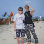 Prachaya Ruangroj Instagram - ปิดทริปพาพ่อมาลำบาก. รอบหน้าเป็นโร๊ดทริปดีกว่าเน๊าะ ทริปนี้พาพ่อปีนขึ้นปีนลงเรือไม่หยุด อีกนิดคงปีนเขาด้วยแล้ว. 😂