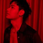 Prachaya Ruangroj Instagram - ถึงไม่ใช่ซานต้า.. แต่ไปหาได้นะ. 😈 #หุ่นดีให้เป็นเรื่องของอนาคต 😂
