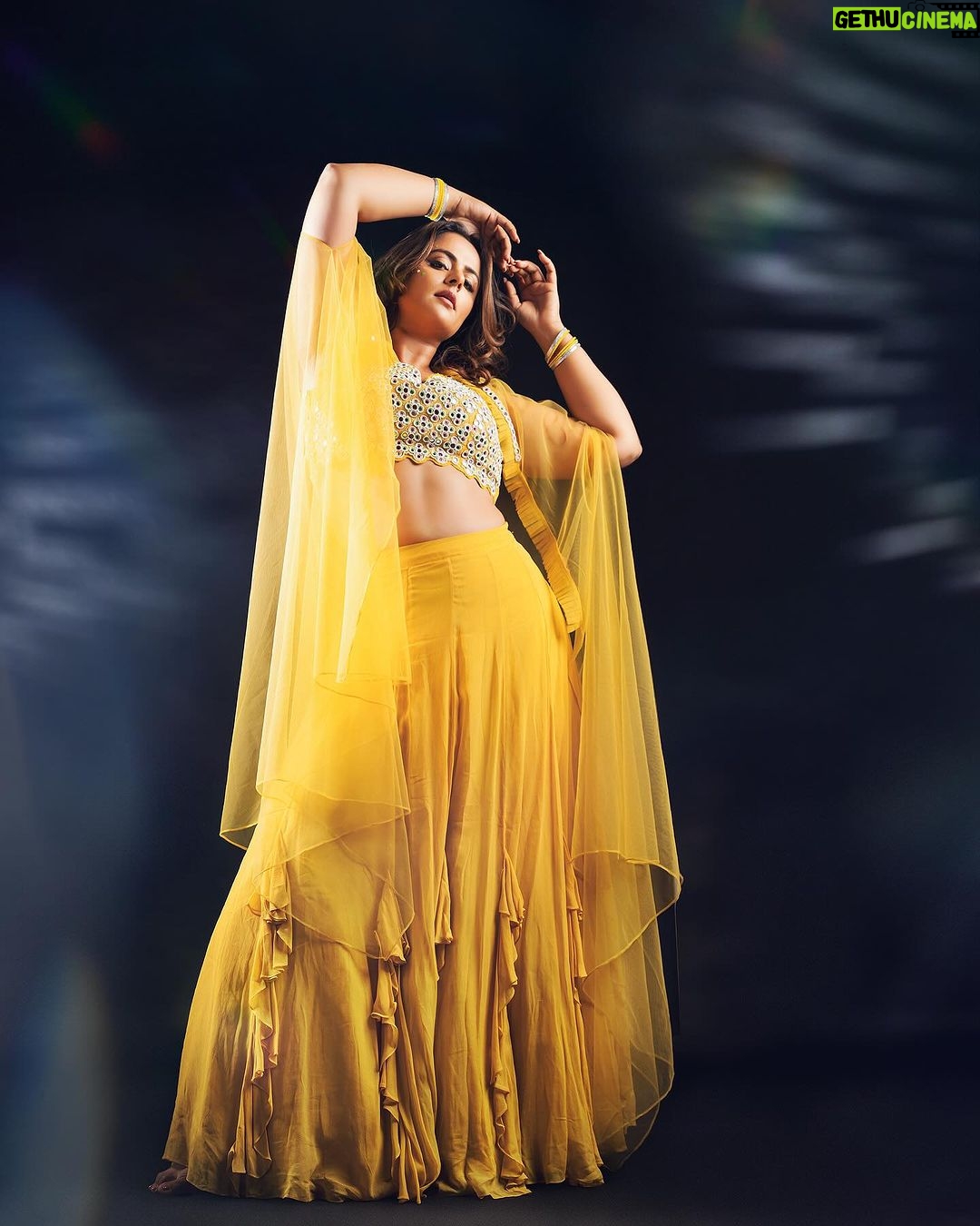 Prachi Tehlan Instagram - 💛 Behind The Cam: @sibicheeranphotography MUAH: @bride_to_be_by_dilshad Wearing: @luvlydimpofficial Styled By: @rishu812 @styyledbyjoe Studio: @maxxocreative Retouch : @pacrofilms Maxxo Creative