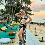 Pragya Jaiswal Instagram - 2024 energy 🖤⚡️🤍 Koh Samui, Thailand