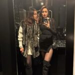 Pragya Jaiswal Instagram - In the blur of a moment 🖤 With my lovely @suwbhachopra ❤️ Sumosan Twiga