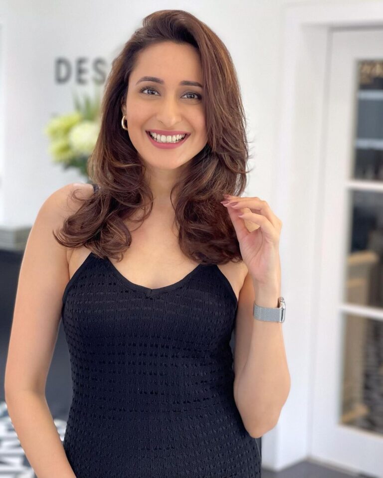 Pragya Jaiswal Instagram - New hair, new me 💁🏻‍♀️💇🏻‍♀️ Thank you @loicindia for always making me look so fresh and feel my best!