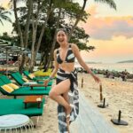 Pragya Jaiswal Instagram - 2024 energy 🖤⚡️🤍 Koh Samui, Thailand