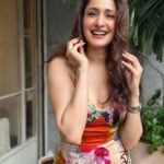 Pragya Jaiswal Instagram - Those 5 minutes when the sun comes out these days ⛅️🌺🧡