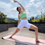 Pragya Jaiswal Instagram - Learning to be present, learning to love my movement, learning to be comfortable. Yoga has come into my life when I need it the most, so here’s me celebrating the power of yoga 🧘‍♀️ #InternationalYogaDay PS: Thank you to my yogini @anshukayoga for always being by my side 🌸💕