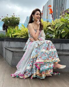 Pragya Jaiswal Instagram - Evil has its moments but in the end, good has the final say 🧿 Happy Dussehra ❤️🏹