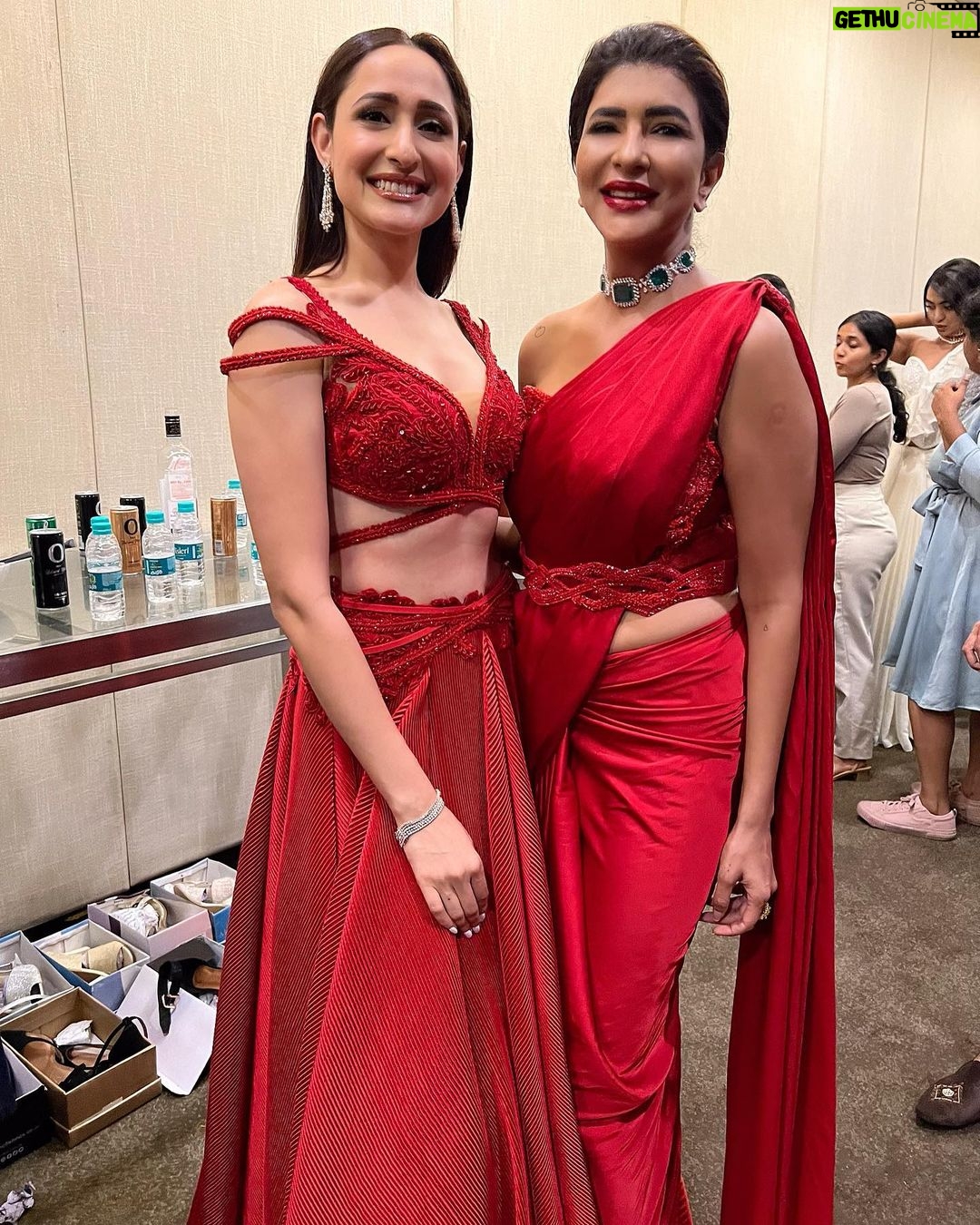 Pragya Jaiswal Instagram - Happy happy birthday to one of the strongest woman I know @lakshmimanchu 🎂❤️.. You are beautiful inside out Lakku & I wish you all the magic n abundance in the coming year 💫💫 Thank you for being in our lives ! Love you loadsss ❤️
