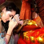 Pragya Jaiswal Instagram - अगले बरस तू जल्दी आ 🙏🏻🌸💫 #VisarjanDay #LalbaghChaRaja